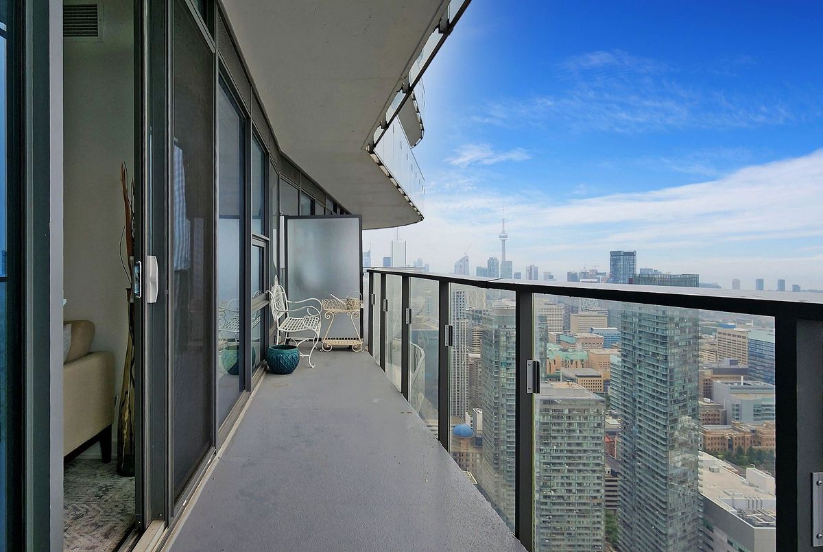 11 Wellesley Street W Toronto 11 Wellesley Street W Toronto