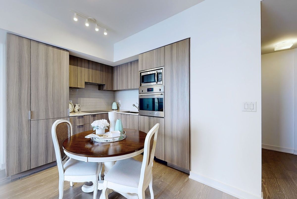 11 Wellesley Street W Toronto 11 Wellesley Street W Toronto