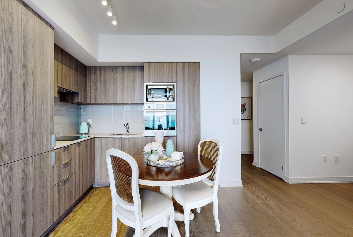 11 Wellesley Street W Toronto 11 Wellesley Street W Toronto