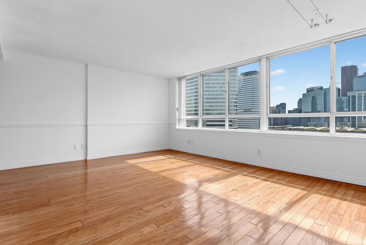 633 Bay Street Toronto 633 Bay Street Toronto