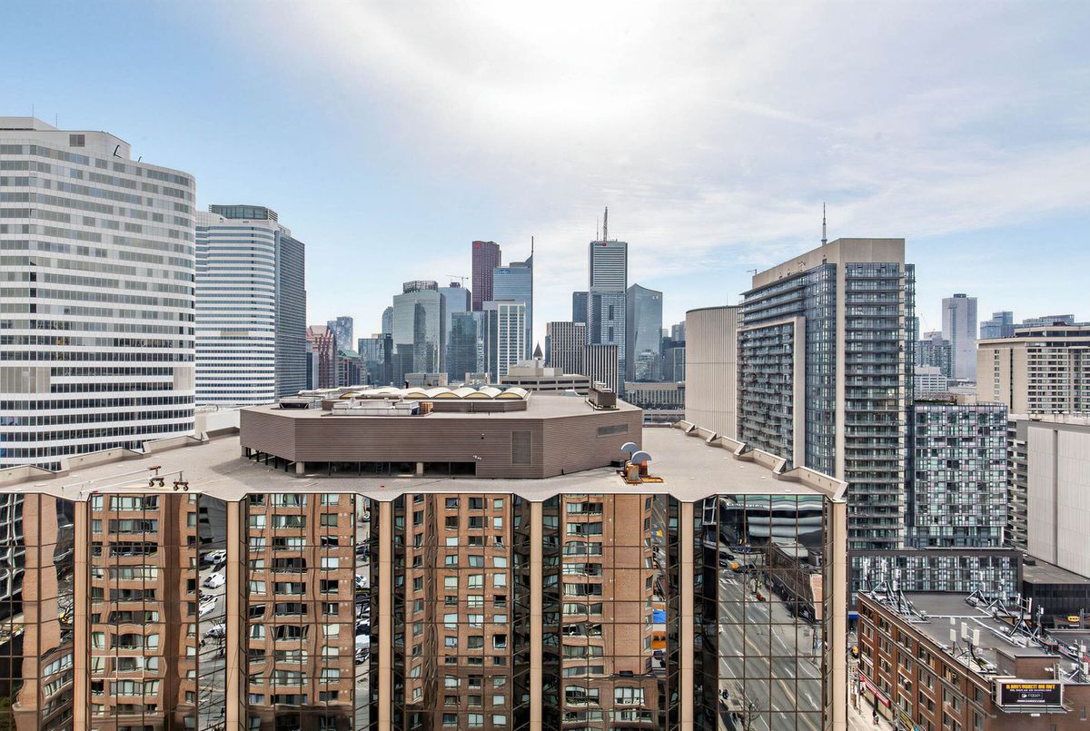 633 Bay Street Toronto 633 Bay Street Toronto