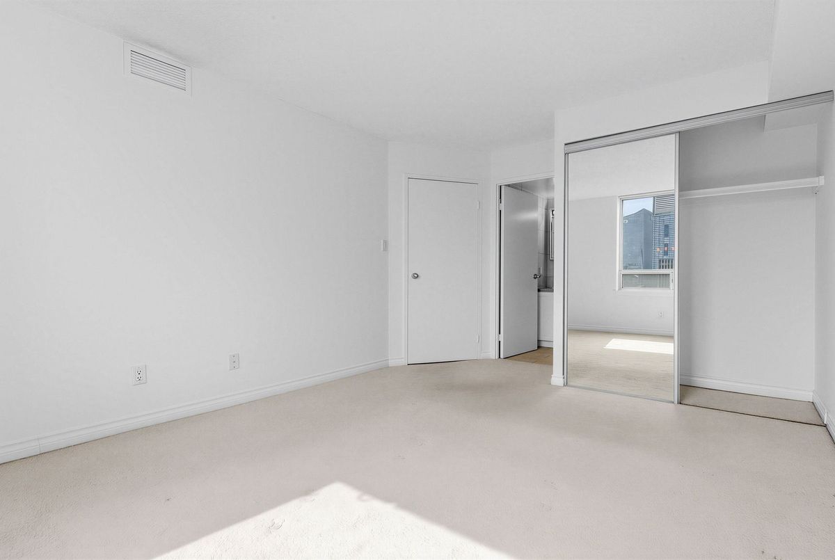 633 Bay Street Toronto 633 Bay Street Toronto