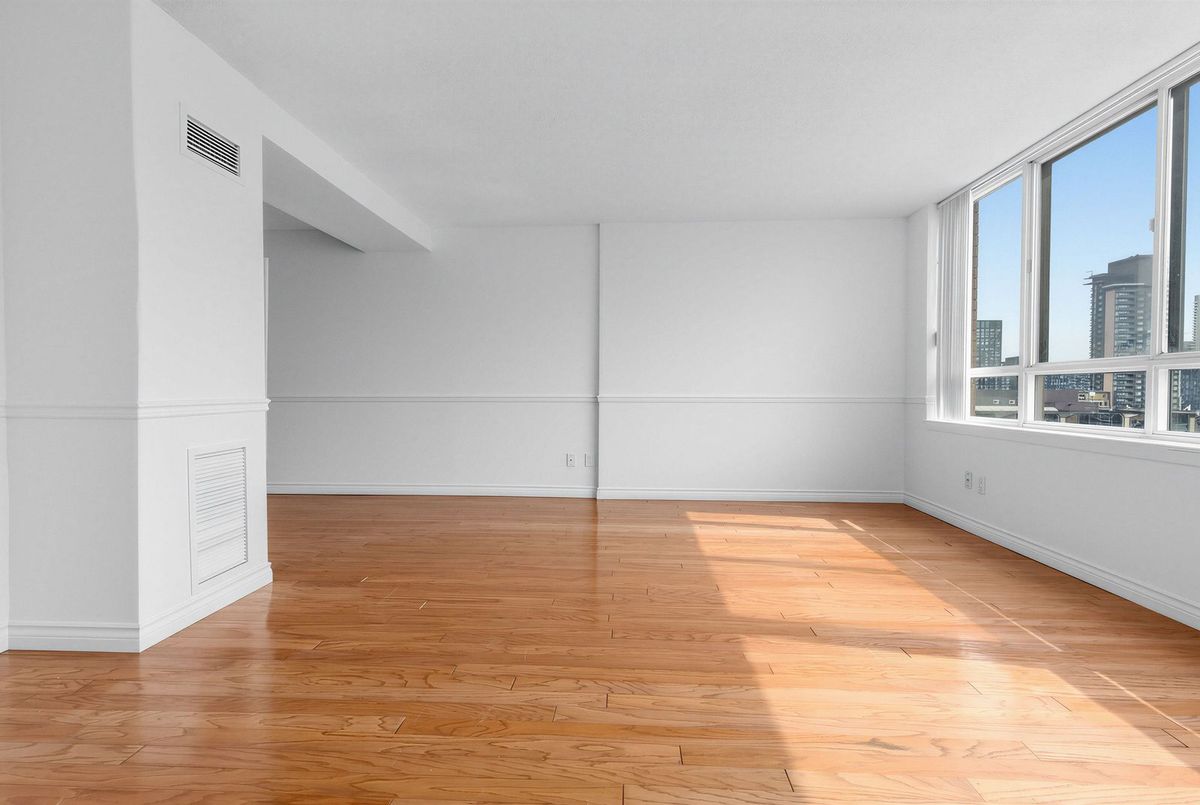 633 Bay Street Toronto 633 Bay Street Toronto