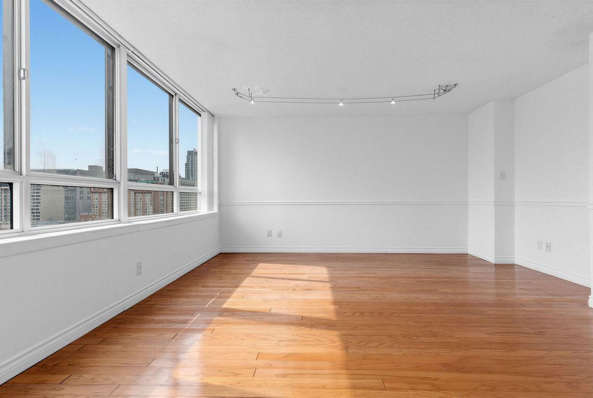 633 Bay Street Toronto 633 Bay Street Toronto