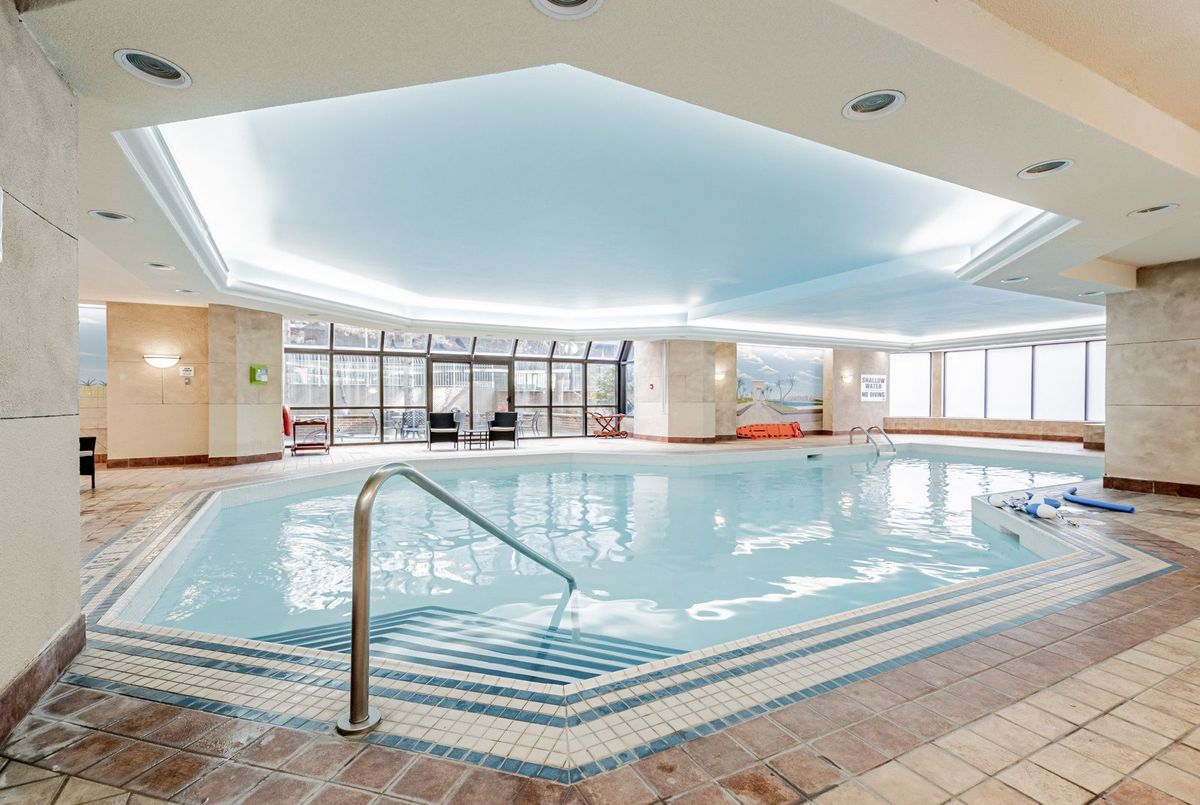 633 Bay Street Toronto 633 Bay Street Toronto