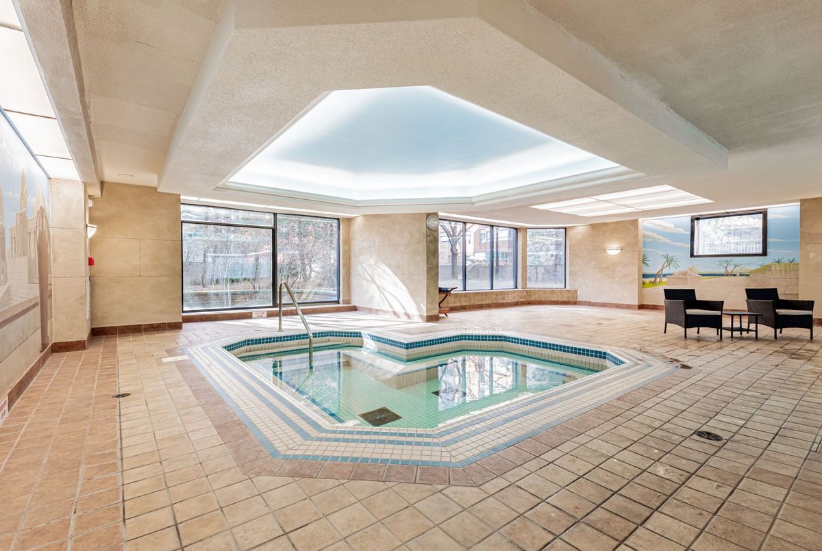 633 Bay Street Toronto 633 Bay Street Toronto