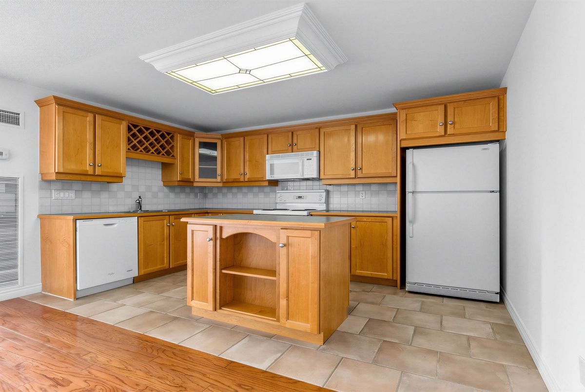 633 Bay Street Toronto 633 Bay Street Toronto