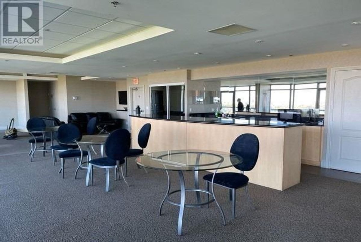 1030 SHEPPARD Avenue Toronto 1030 SHEPPARD Avenue Toronto