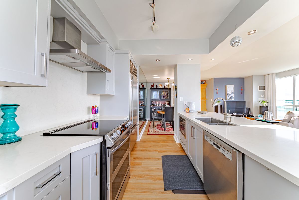 7 Lorraine Drive Toronto 7 Lorraine Drive Toronto