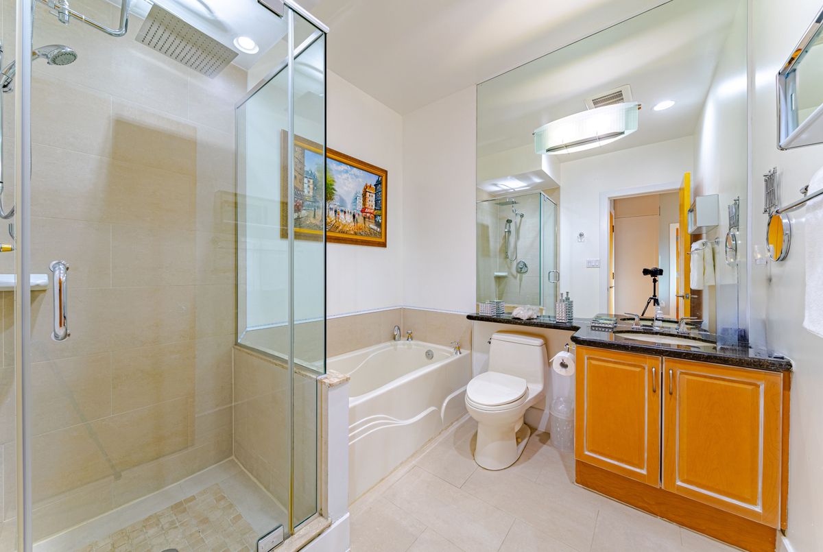 7 Lorraine Drive Toronto 7 Lorraine Drive Toronto