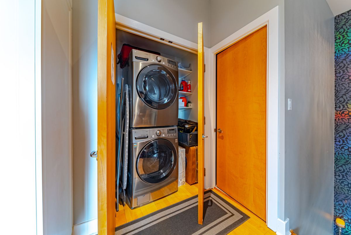 7 Lorraine Drive Toronto 7 Lorraine Drive Toronto