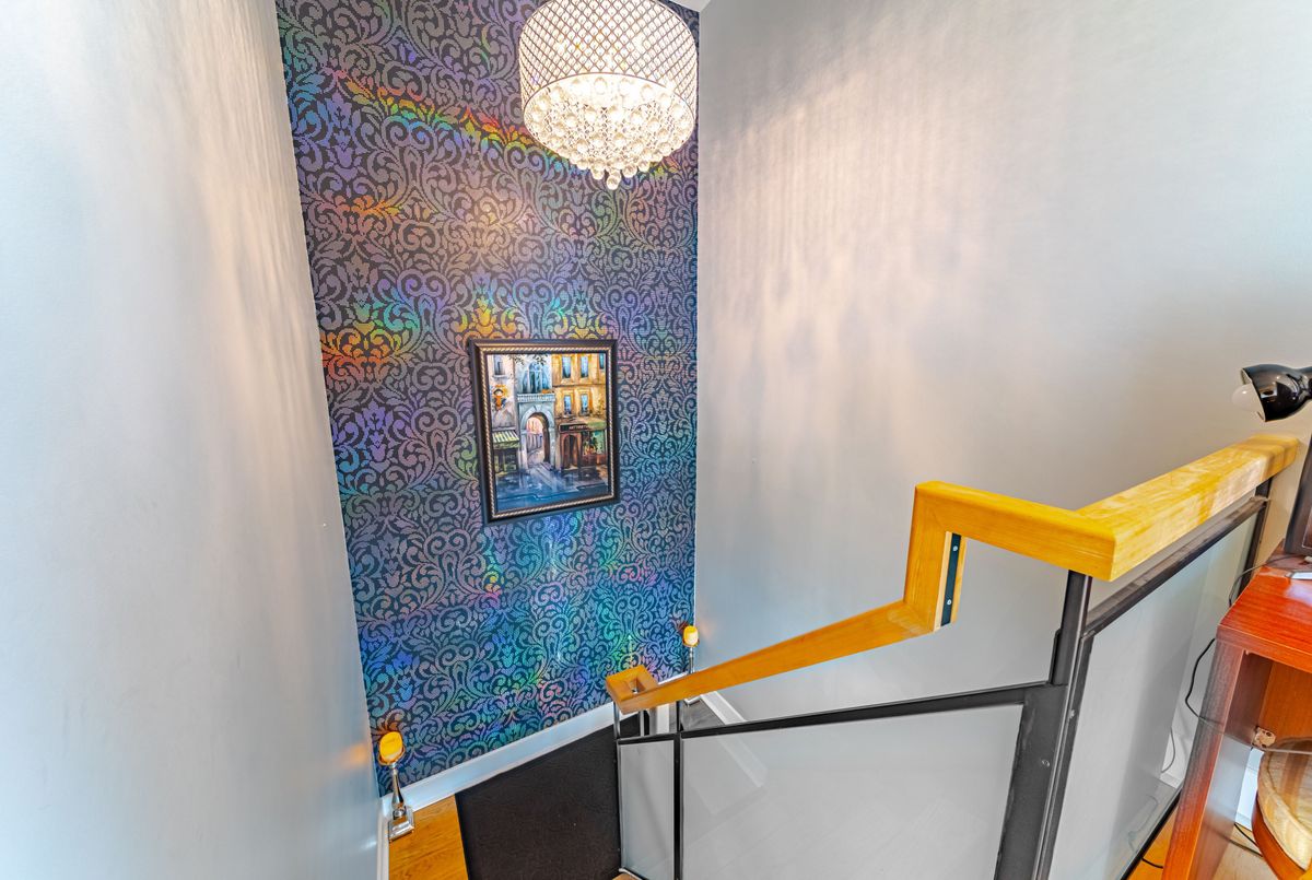 7 Lorraine Drive Toronto 7 Lorraine Drive Toronto