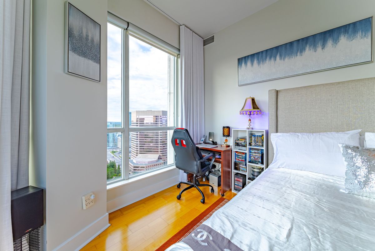 7 Lorraine Drive Toronto 7 Lorraine Drive Toronto