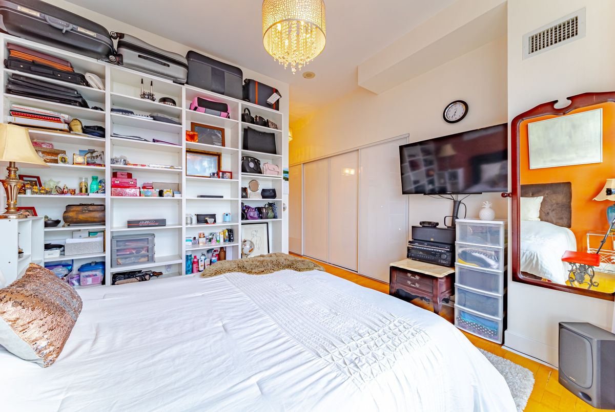 7 Lorraine Drive Toronto 7 Lorraine Drive Toronto