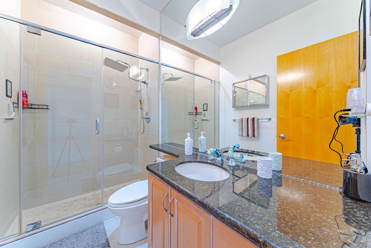 7 Lorraine Drive Toronto 7 Lorraine Drive Toronto