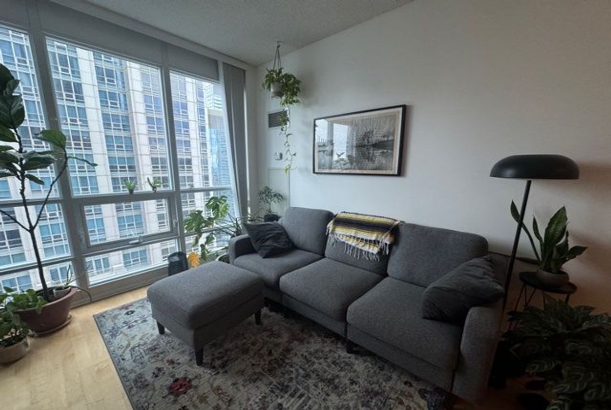 761 Bay Street Toronto 761 Bay Street Toronto