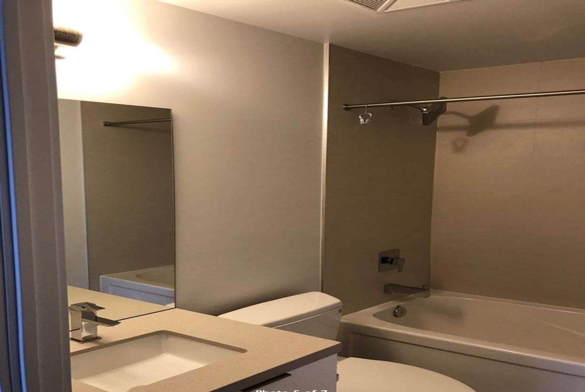 8 Eglinton Avenue E Toronto 8 Eglinton Avenue E Toronto