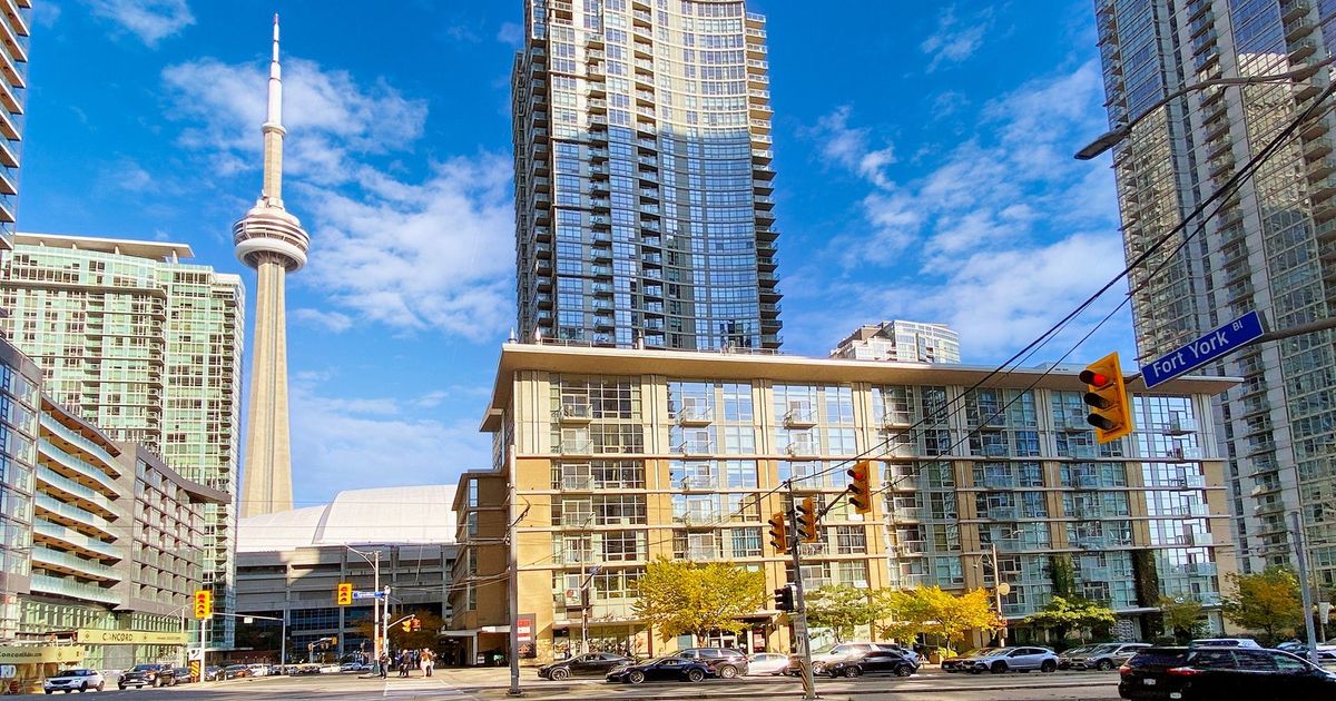 9 Spadina Avenue Toronto