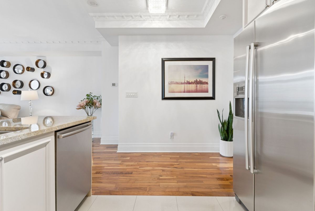 16 Harbour Street Toronto 16 Harbour Street Toronto