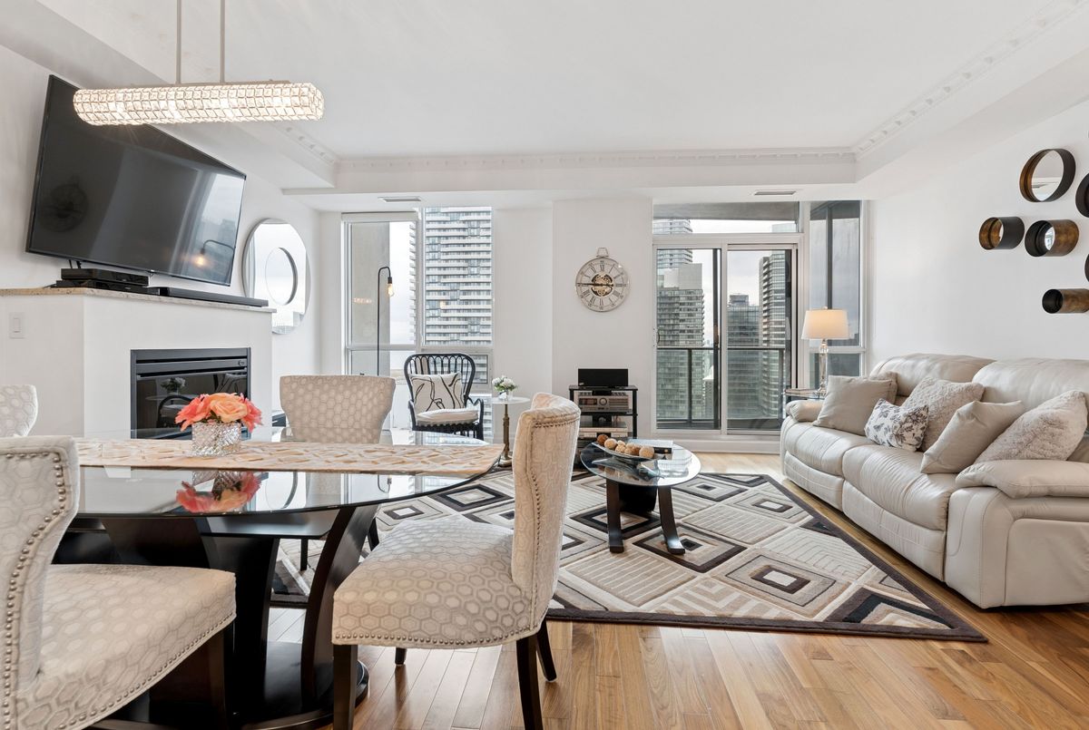 16 Harbour Street Toronto 16 Harbour Street Toronto