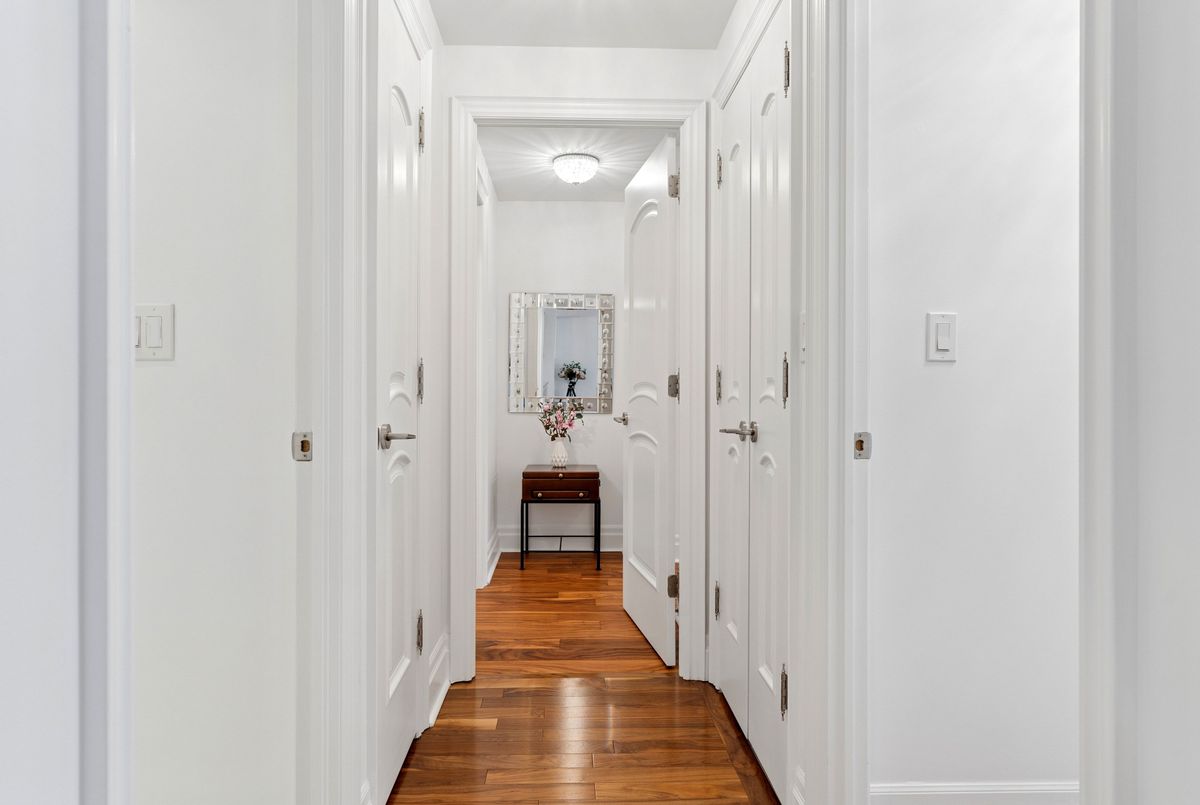 16 Harbour Street Toronto 16 Harbour Street Toronto