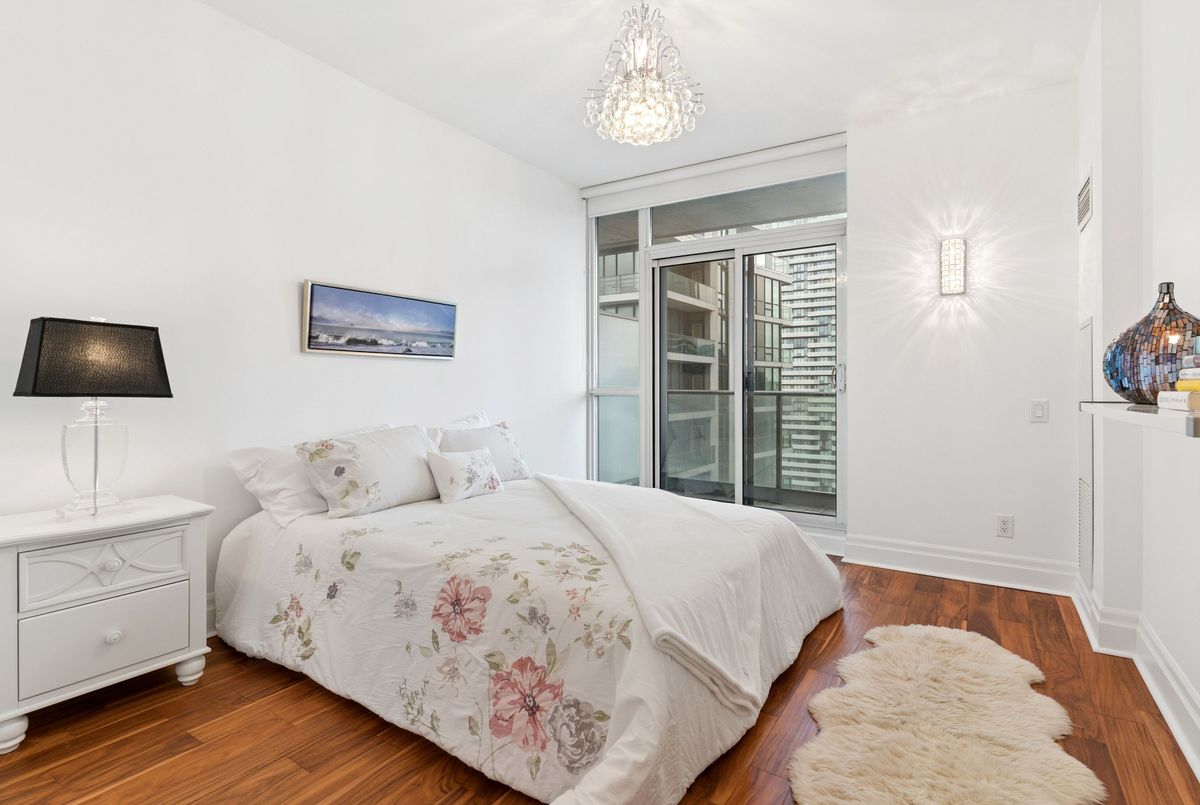 16 Harbour Street Toronto 16 Harbour Street Toronto