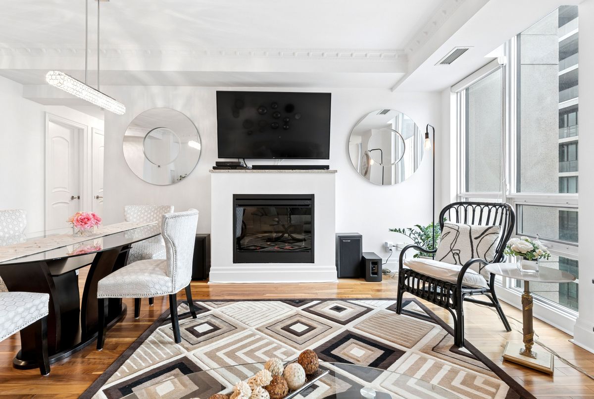 16 Harbour Street Toronto 16 Harbour Street Toronto