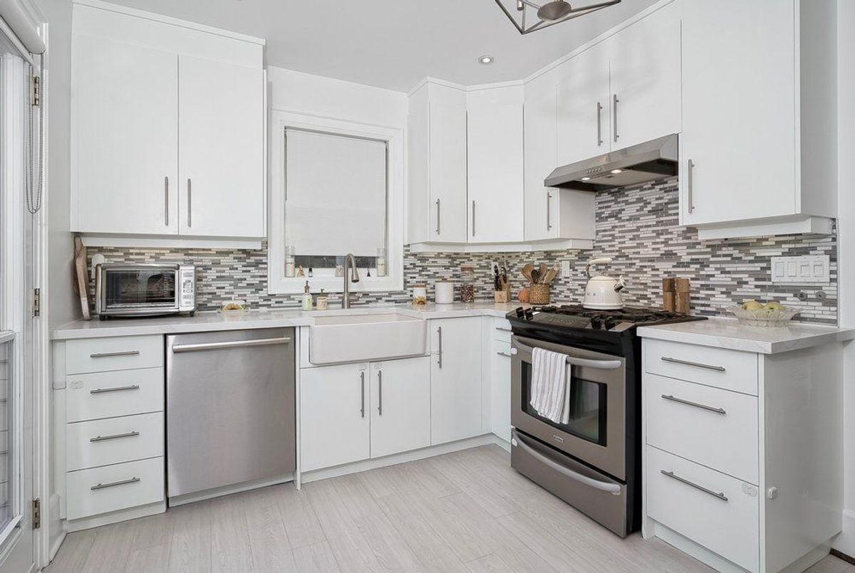 554 Balliol Street Toronto 554 Balliol Street Toronto