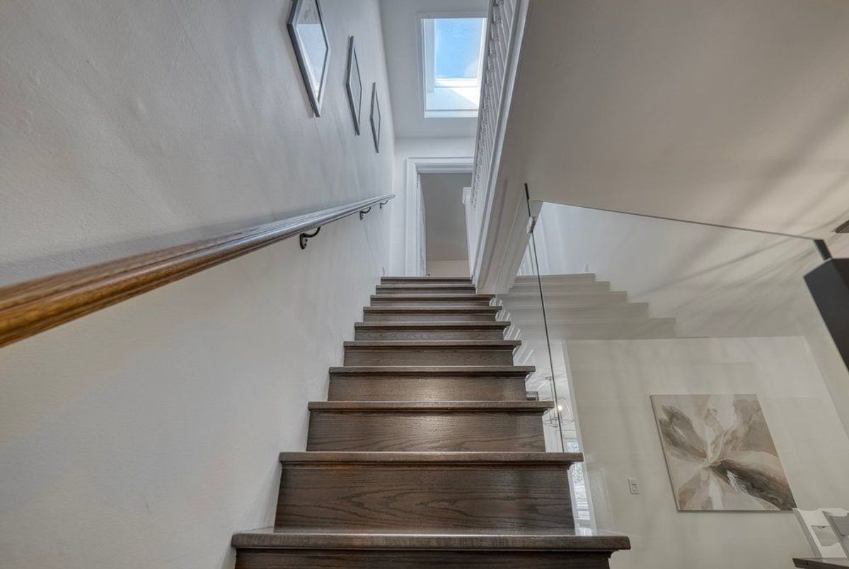 554 Balliol Street Toronto 554 Balliol Street Toronto