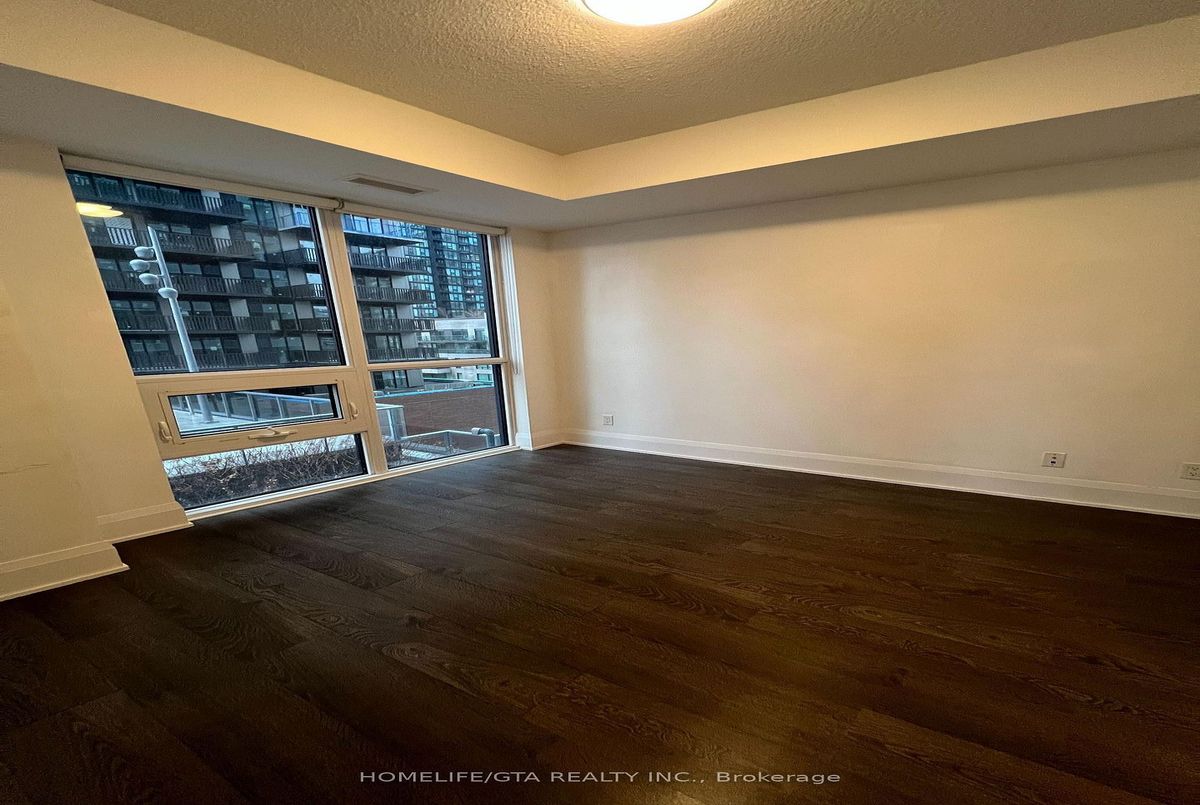 101 Erskine Avenue Toronto 101 Erskine Avenue Toronto