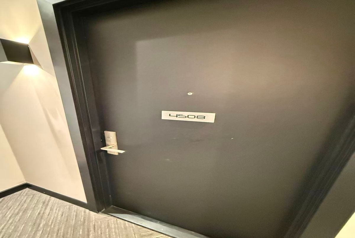 8 Eglinton Avenue E Toronto 8 Eglinton Avenue E Toronto