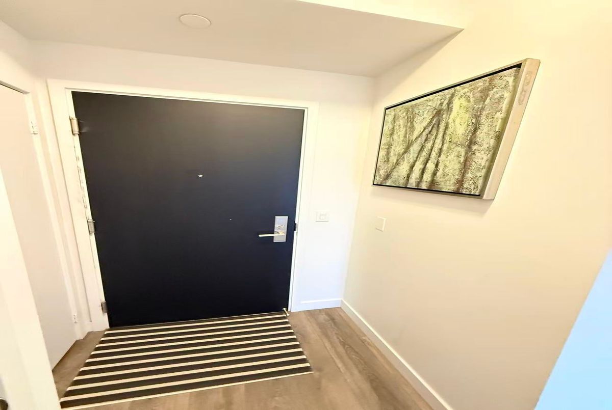 8 Eglinton Avenue E Toronto 8 Eglinton Avenue E Toronto