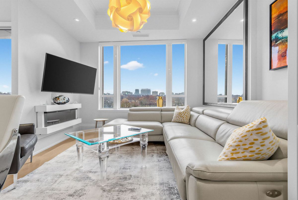 133 Hazelton Avenue Toronto 133 Hazelton Avenue Toronto