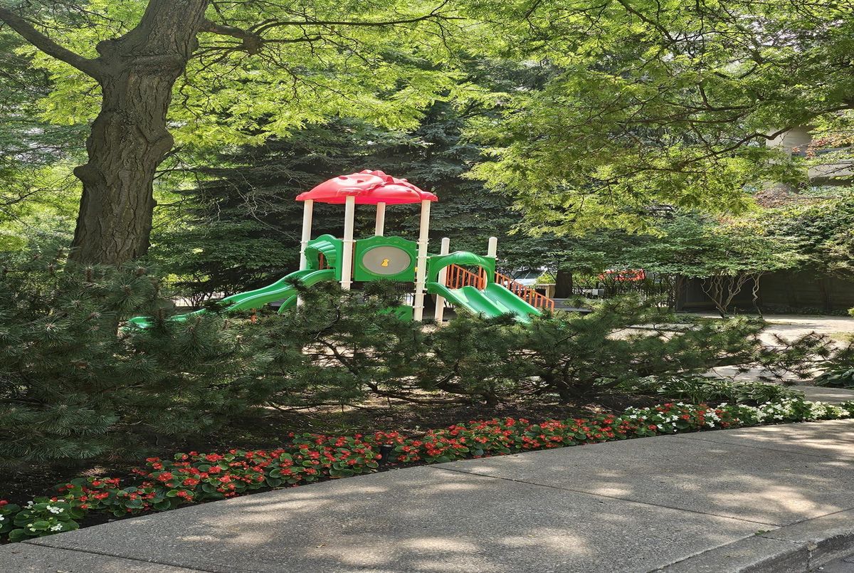 238 Doris Avenue Toronto 238 Doris Avenue Toronto