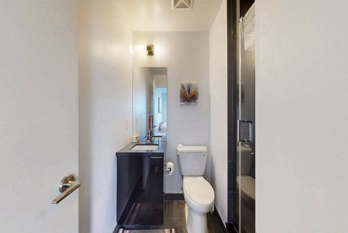 8 Eglinton Avenue E Toronto 8 Eglinton Avenue E Toronto