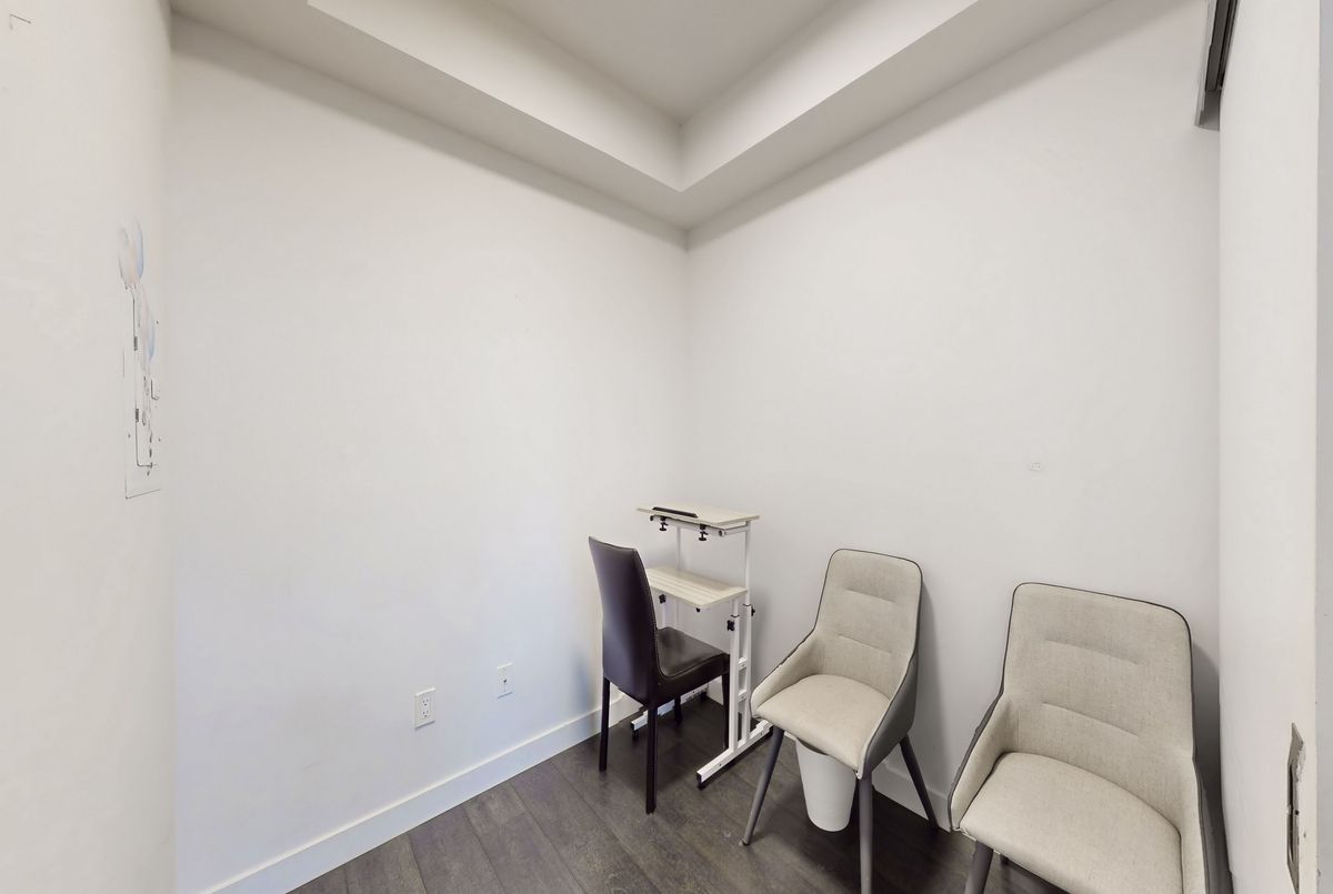 8 Eglinton Avenue E Toronto 8 Eglinton Avenue E Toronto