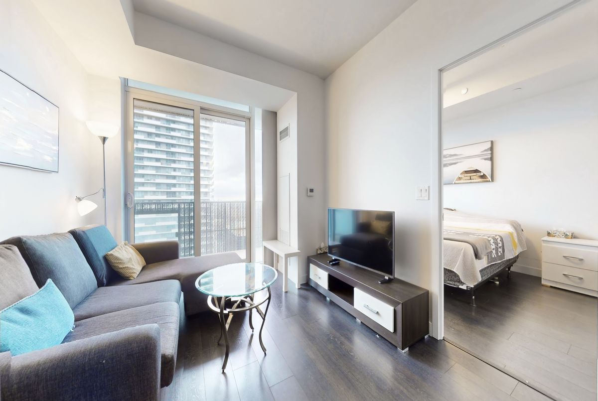 8 Eglinton Avenue E Toronto 8 Eglinton Avenue E Toronto