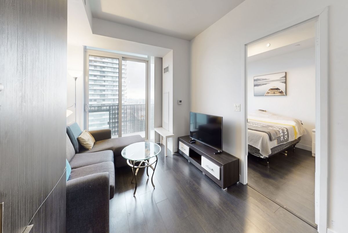 8 Eglinton Avenue E Toronto 8 Eglinton Avenue E Toronto