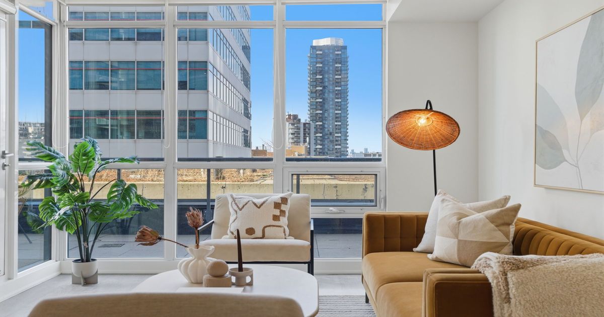 30 Roehampton Avenue Toronto