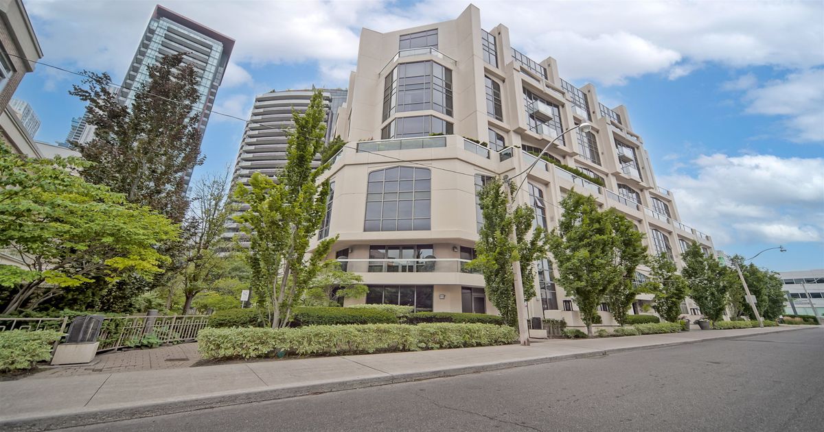 3 McAlpine Street Toronto