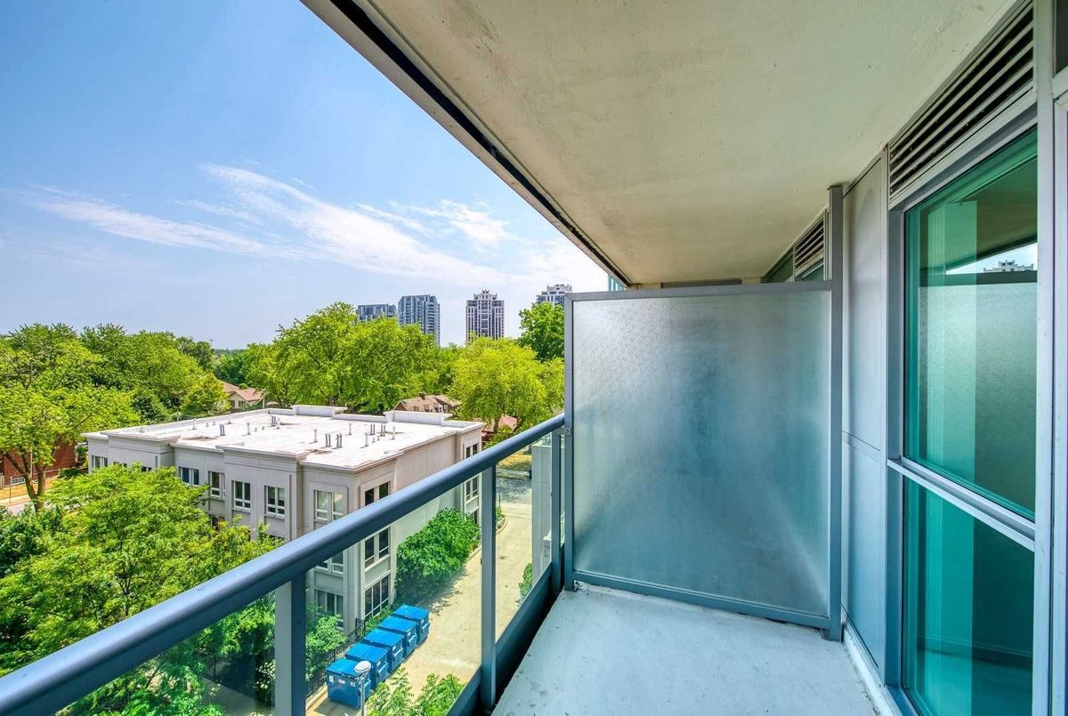 17 Anndale Drive Toronto 17 Anndale Drive Toronto