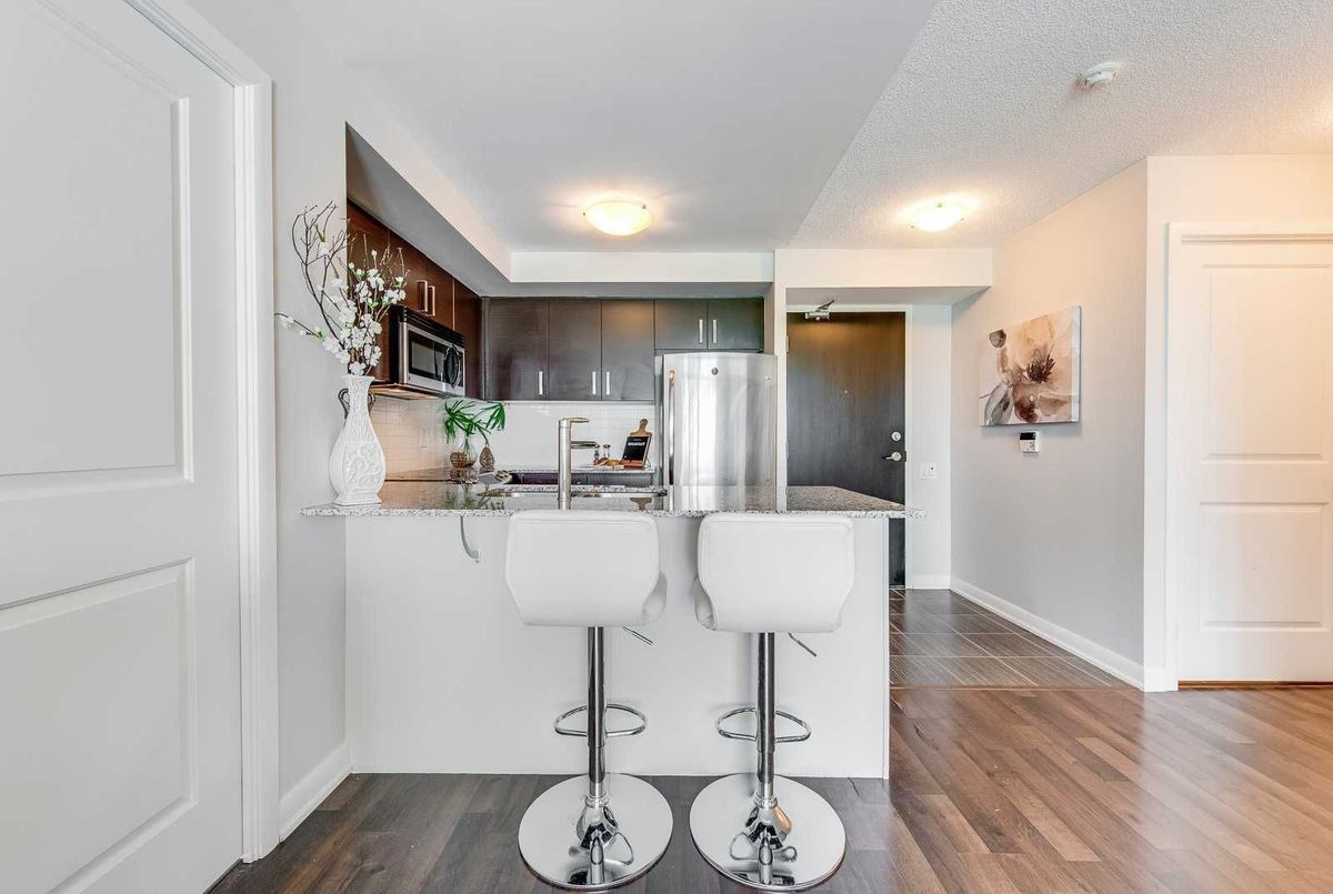 17 Anndale Drive Toronto 17 Anndale Drive Toronto