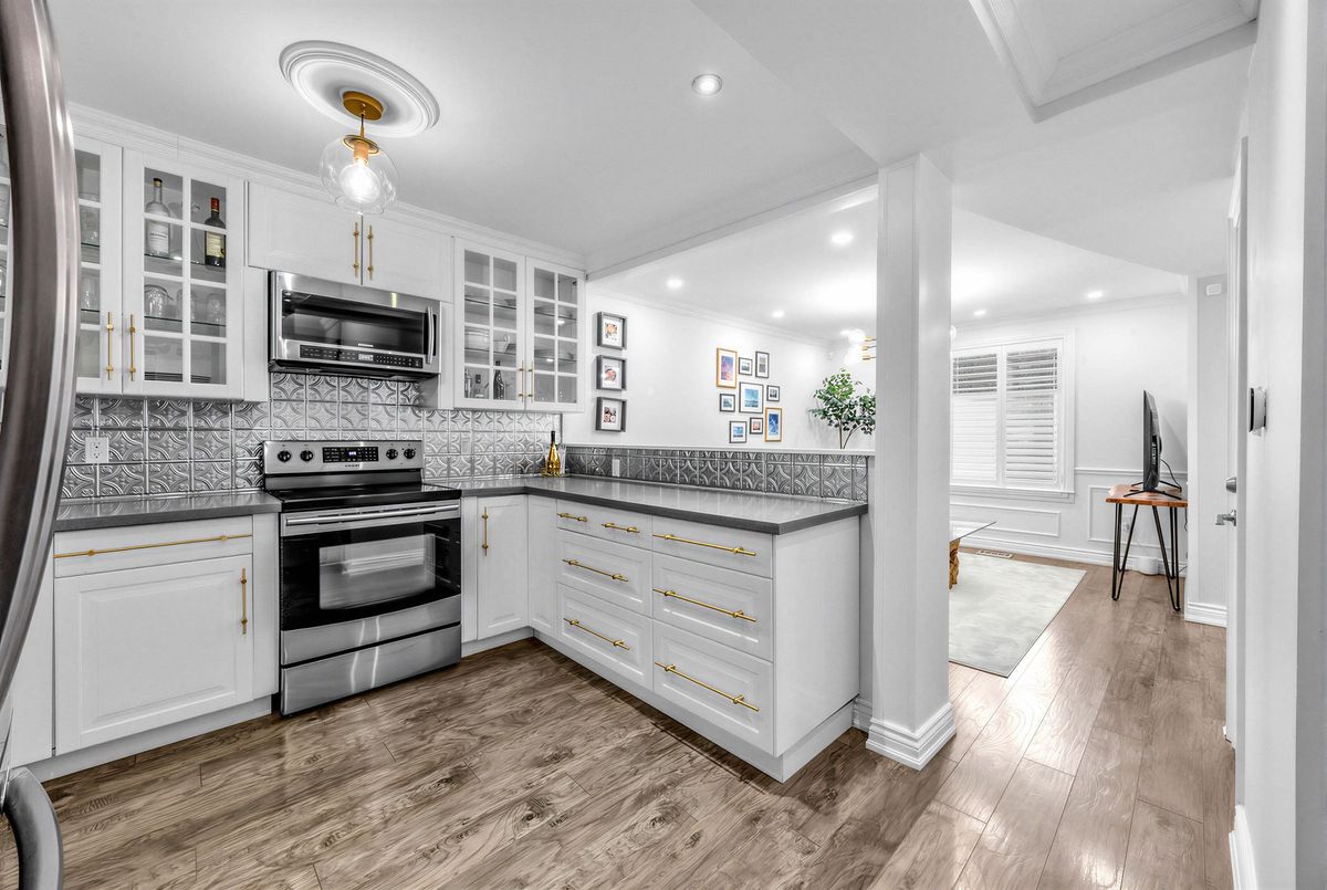 623 Dupont Street Toronto 623 Dupont Street Toronto