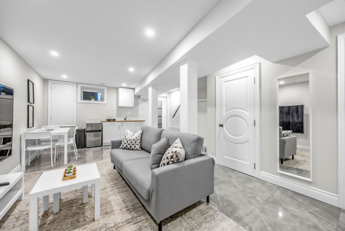 623 Dupont Street Toronto 623 Dupont Street Toronto