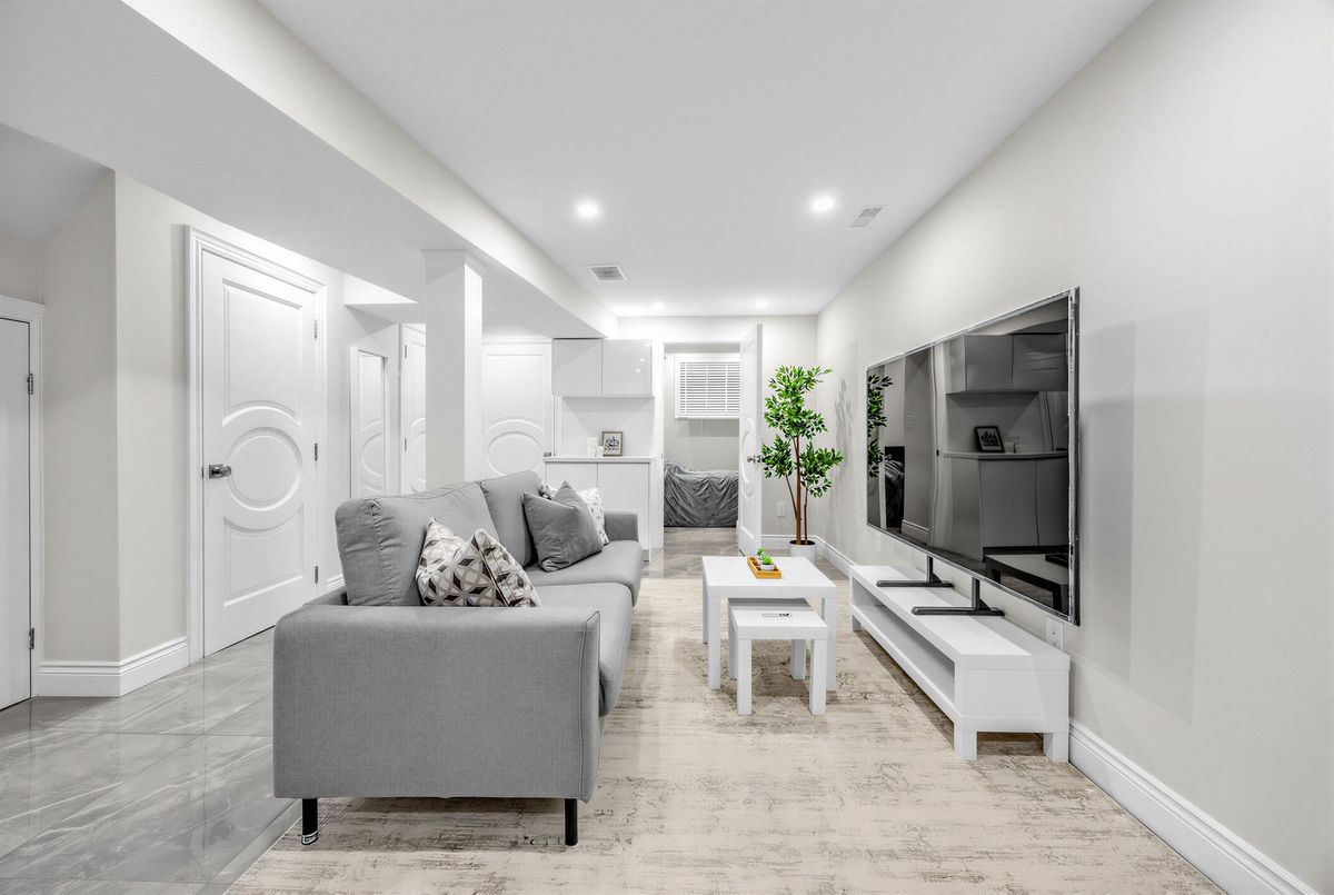 623 Dupont Street Toronto 623 Dupont Street Toronto