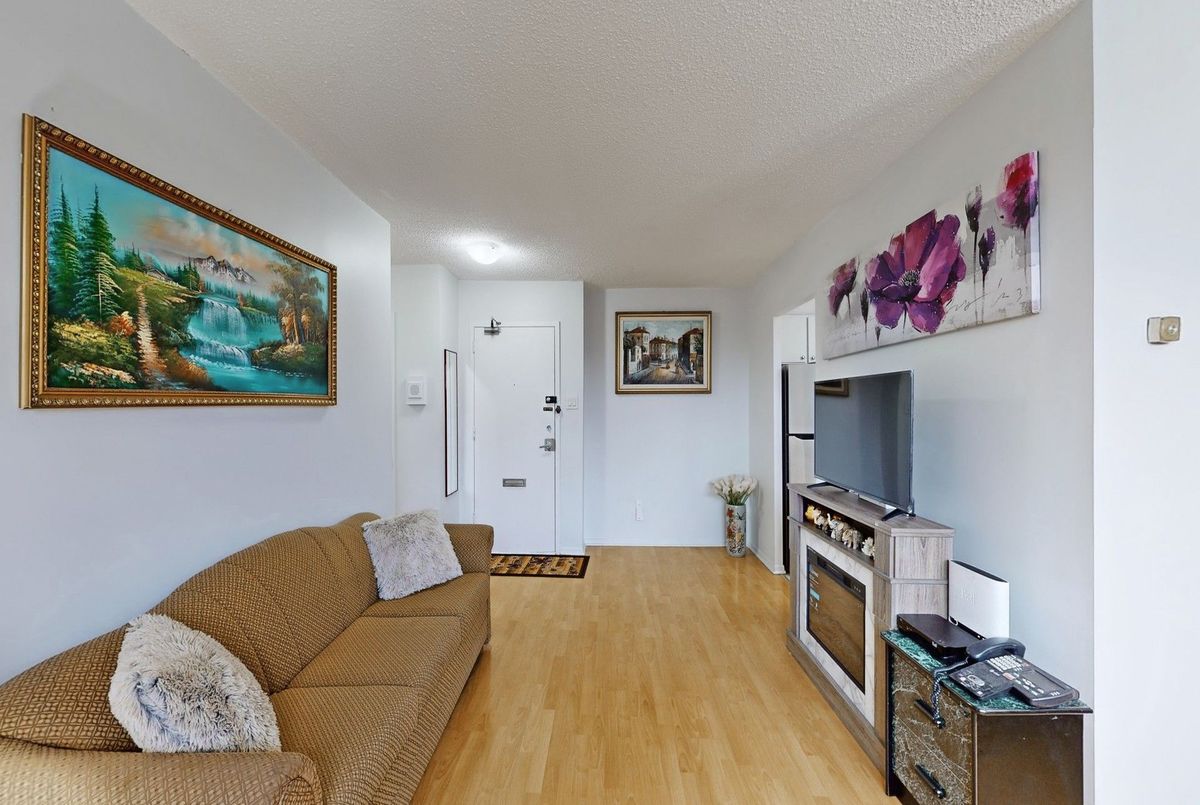 5 Parkway Forest Drive Toronto 5 Parkway Forest Drive Toronto