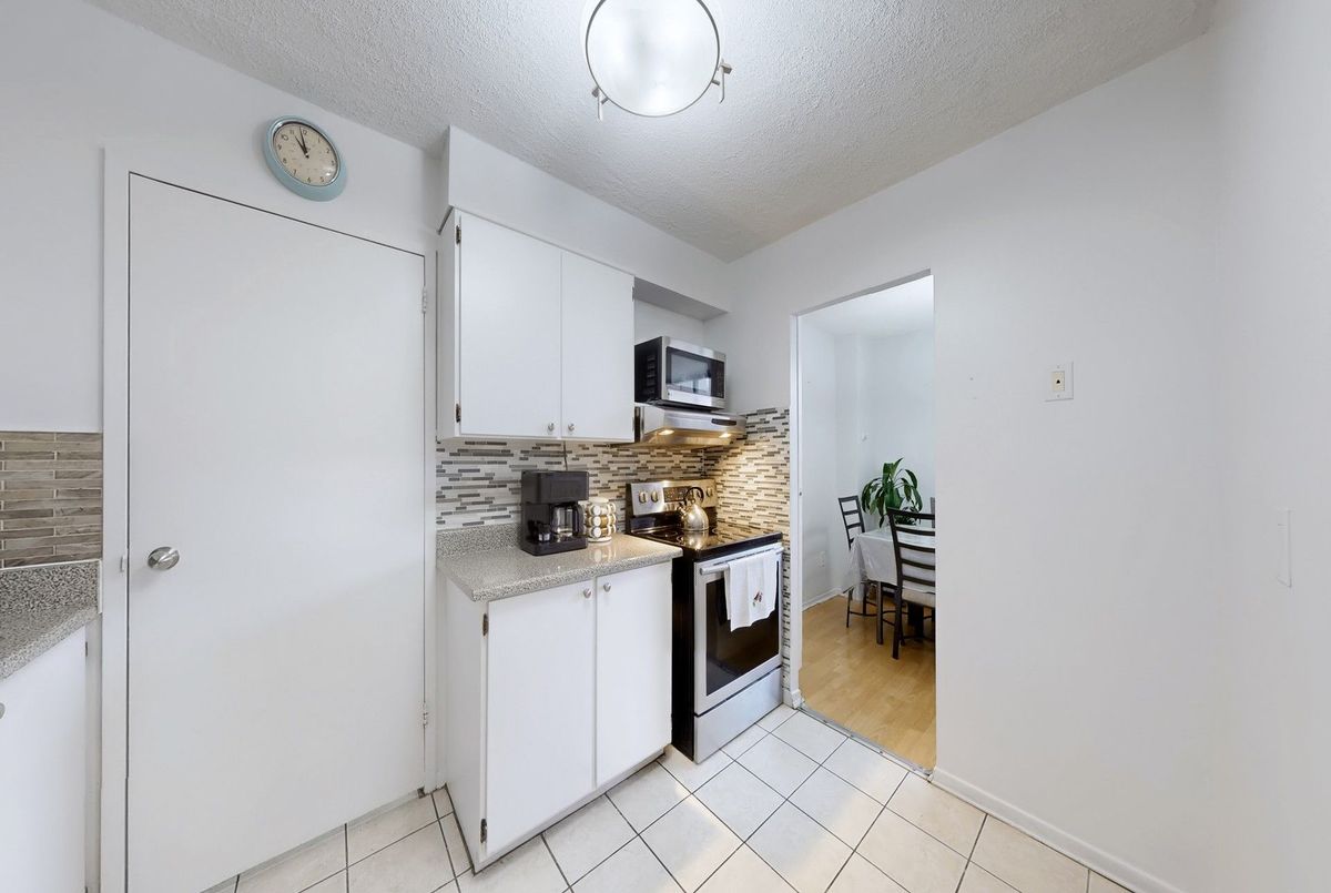 5 Parkway Forest Drive Toronto 5 Parkway Forest Drive Toronto