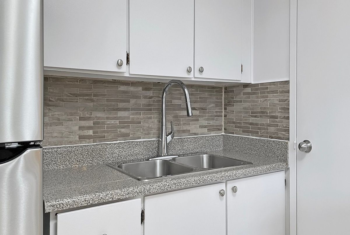 5 Parkway Forest Drive Toronto 5 Parkway Forest Drive Toronto