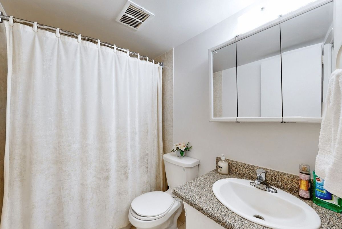 5 Parkway Forest Drive Toronto 5 Parkway Forest Drive Toronto