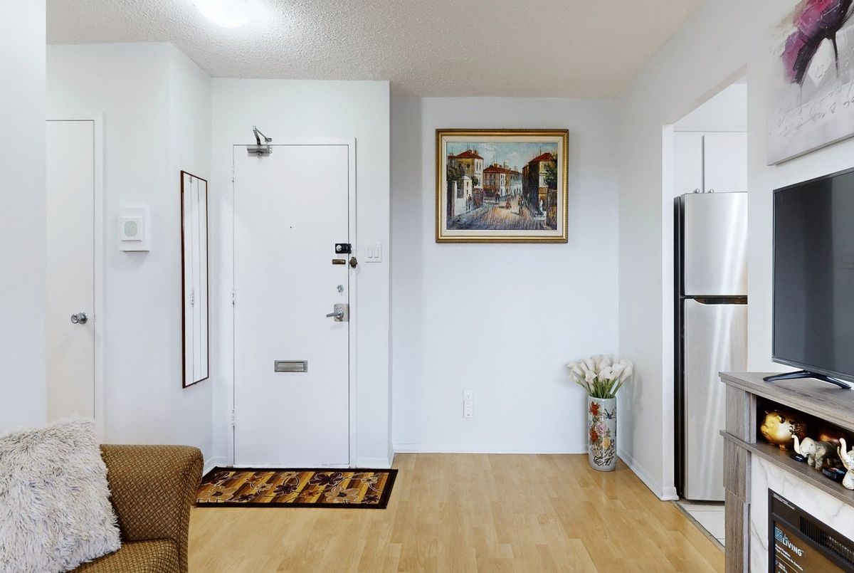 5 Parkway Forest Drive Toronto 5 Parkway Forest Drive Toronto